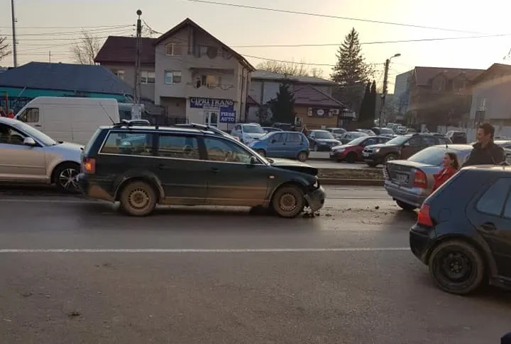 Pieton accidentat de maşină, în apropiere de Târgu Secuiesc