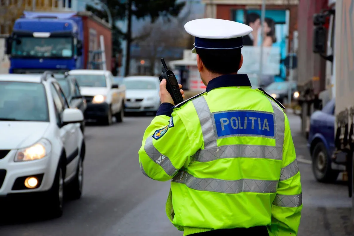Weekend liniştit pe drumurile din judeţ: un accident ușor și câteva infracțiuni rutiere