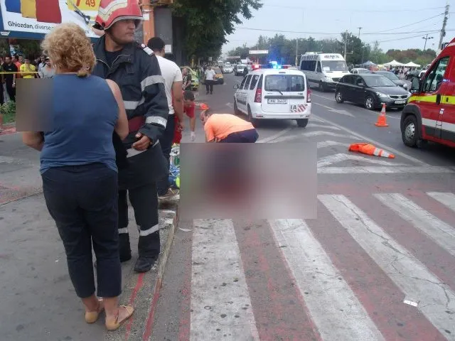 Accident mortal la Mereni. O persoana de 83 de ani a fost călcată pe trecerea de pietoni