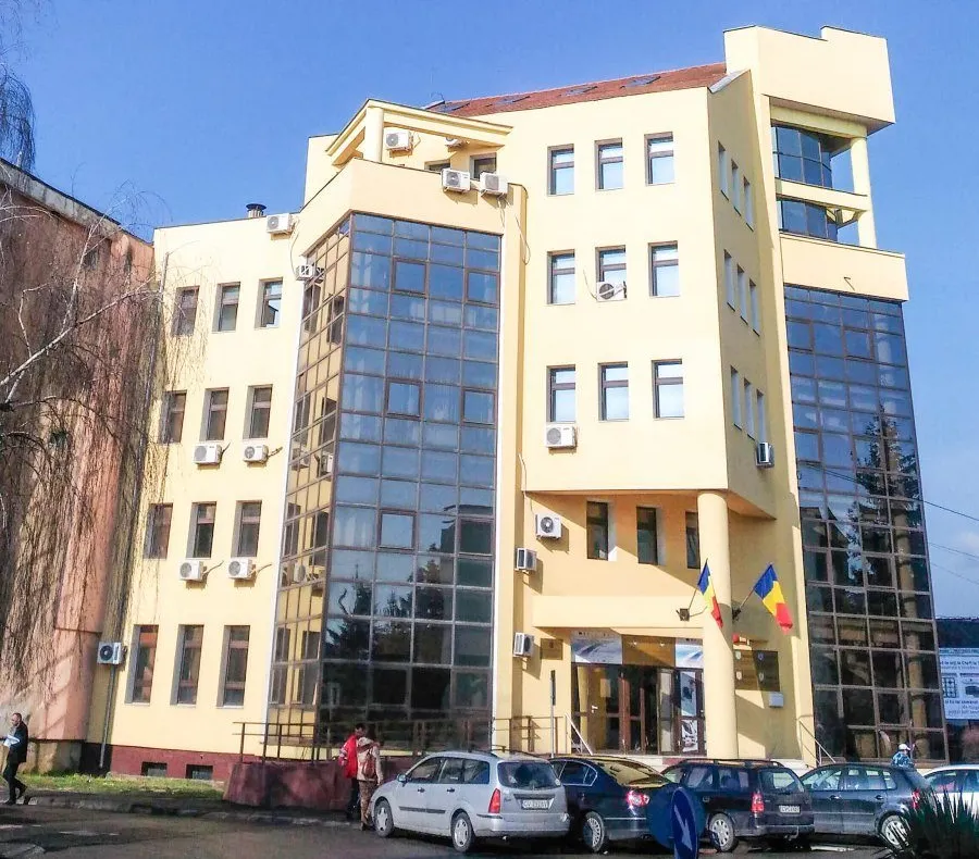 Peste 240 de persoane angajate prin intermediul AJOFM Covasna