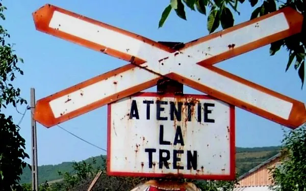 „Atenţie la tren!”, acţiune a poliţiştilor covăsneni la trecerile la nivel cu calea ferată