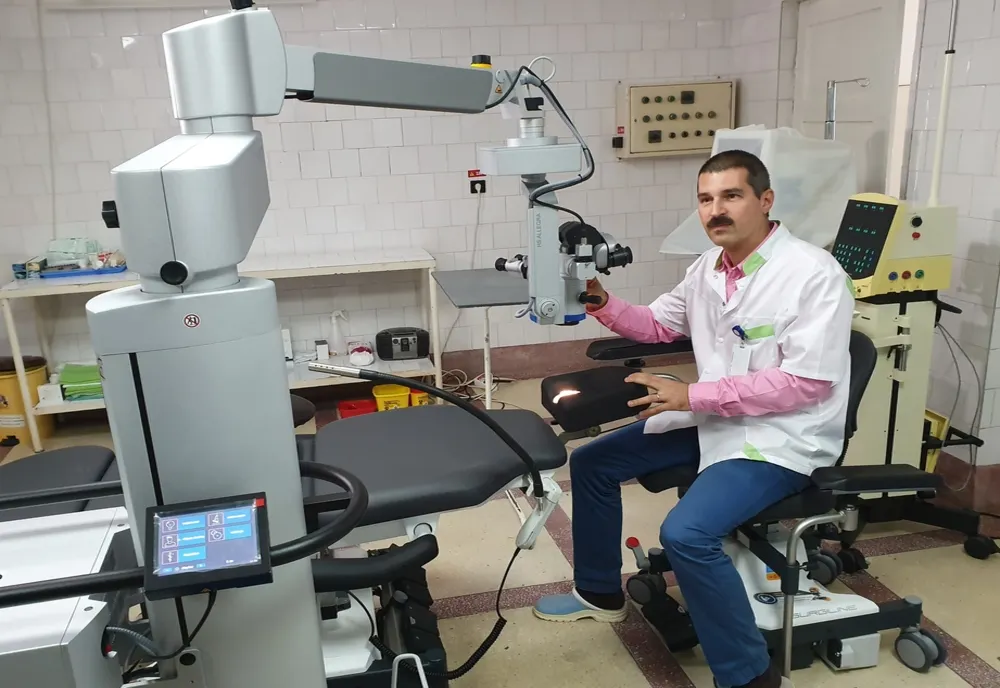 VIDEO. Aparatură nouă de peste 140.000 de euro la Secţia de Oftalmologie de la Spitalul Judeţean