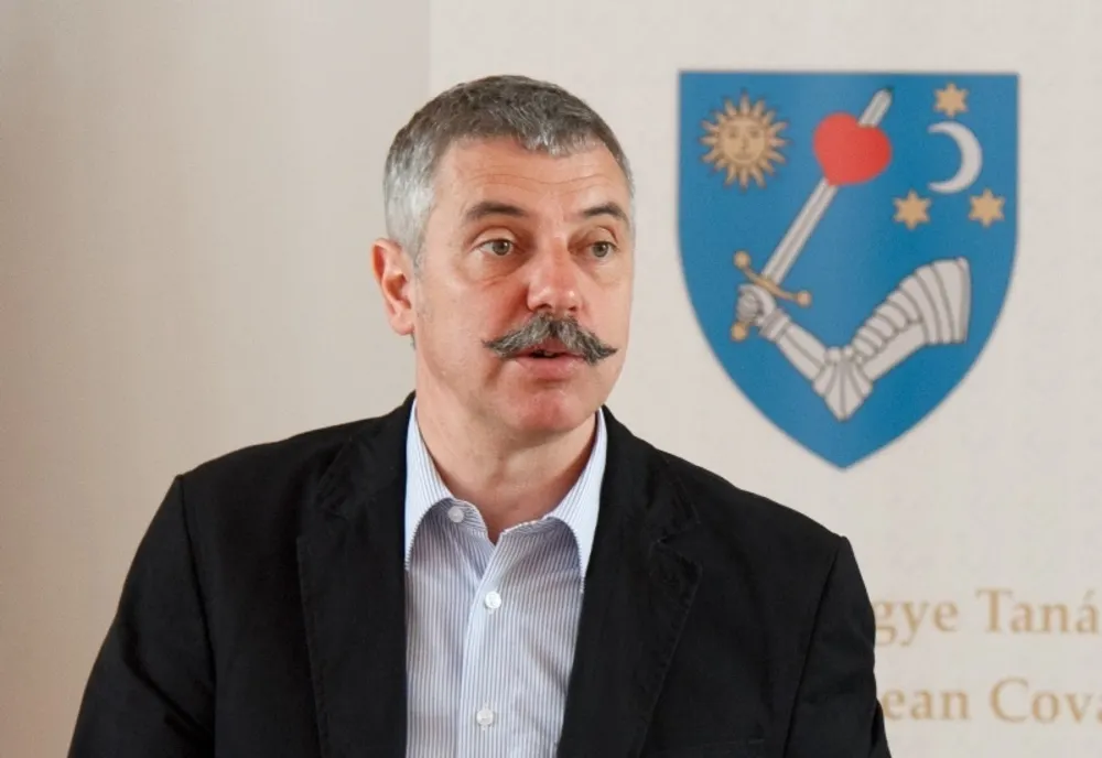 CJ Covasna va solicita noului guvern fonduri pentru asigurarea multilingvismului