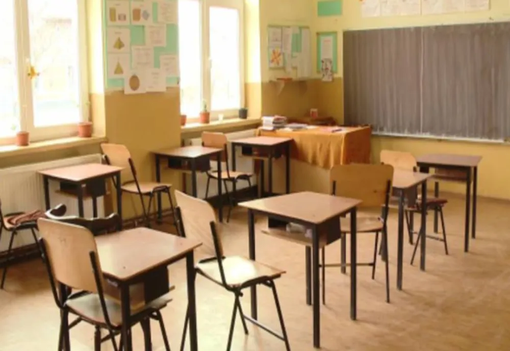 Alte 3 școli din județul Covasna închise din cauza virozelor