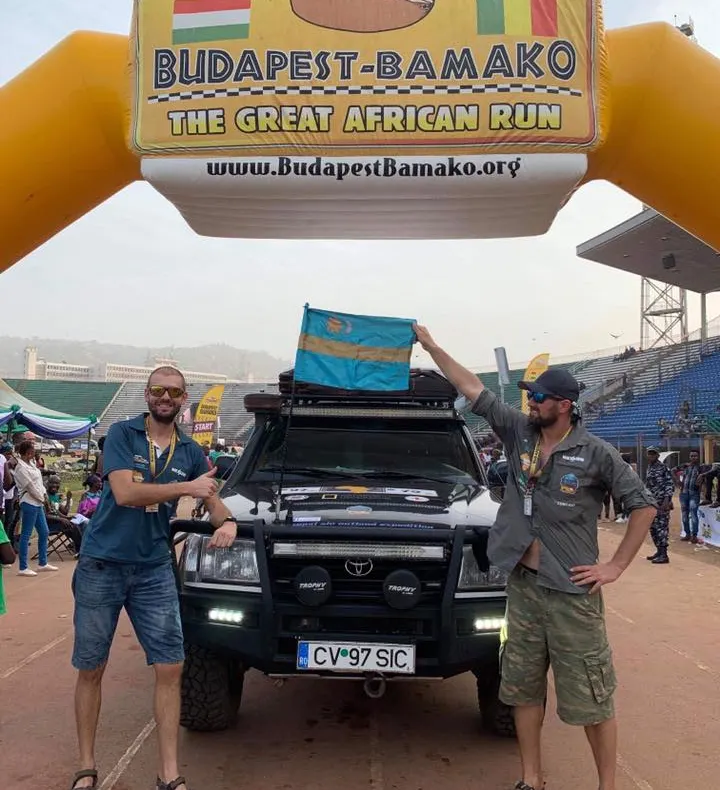 Debreczeni László și Demeter László au încheiat Raliul Budapesta – Bamako. Expediția Khumba 2020 continuă