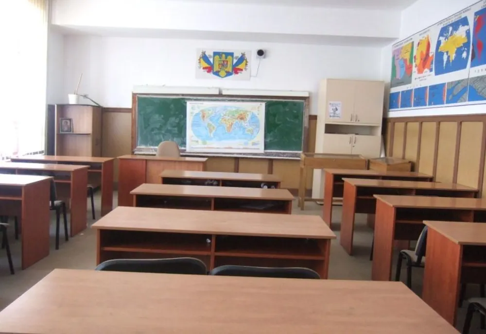 Cursuri suspendate parţial în 6 şcoli din judeţ, pe fondul numărului mare de viroze respiratorii