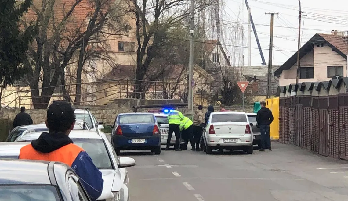 Băut, fără permis și cu chef de scandal, arestat pe o stradă din Sfântu Gheorghe