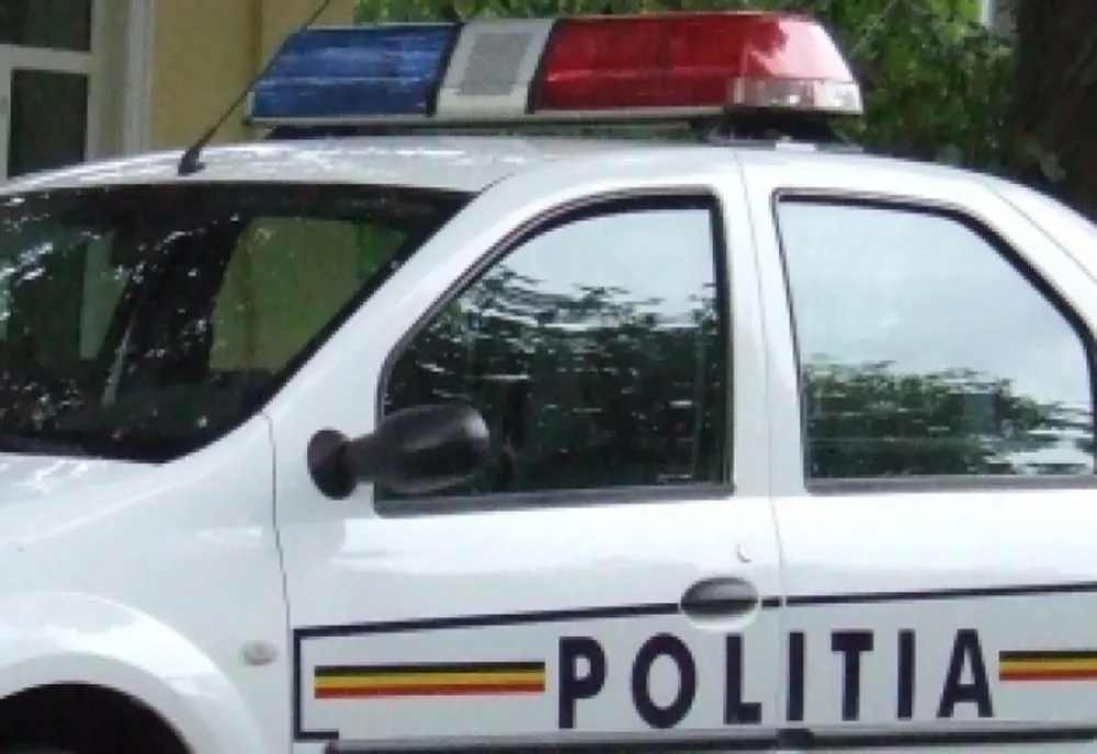 Bărbați bănuiți de tentativă de furt calificat, prinși în flagrant de polițiștii covăsneni. S-au ales și cu amenzi pentru că n-aveau declarație pe proprie răspundere