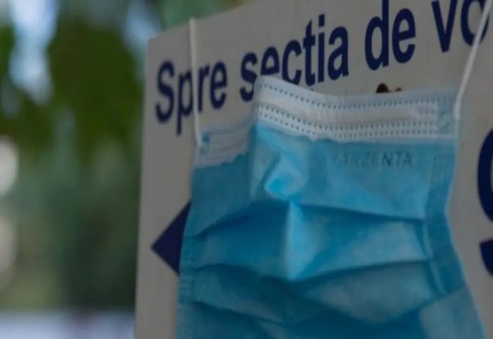 Peste 18 milioane de români sunt așteptați astăzi la urne