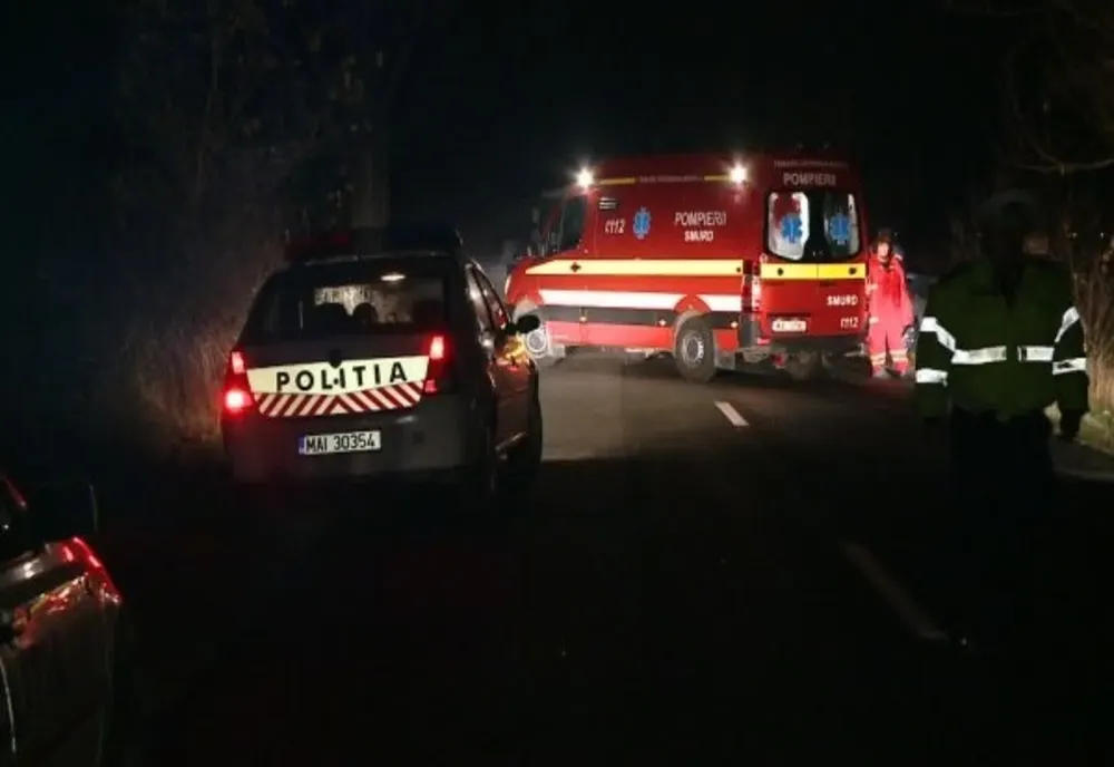 Bărbat în stare gravă după ce a fost atacat de doi tineri reținuți pentru tentativă de omor