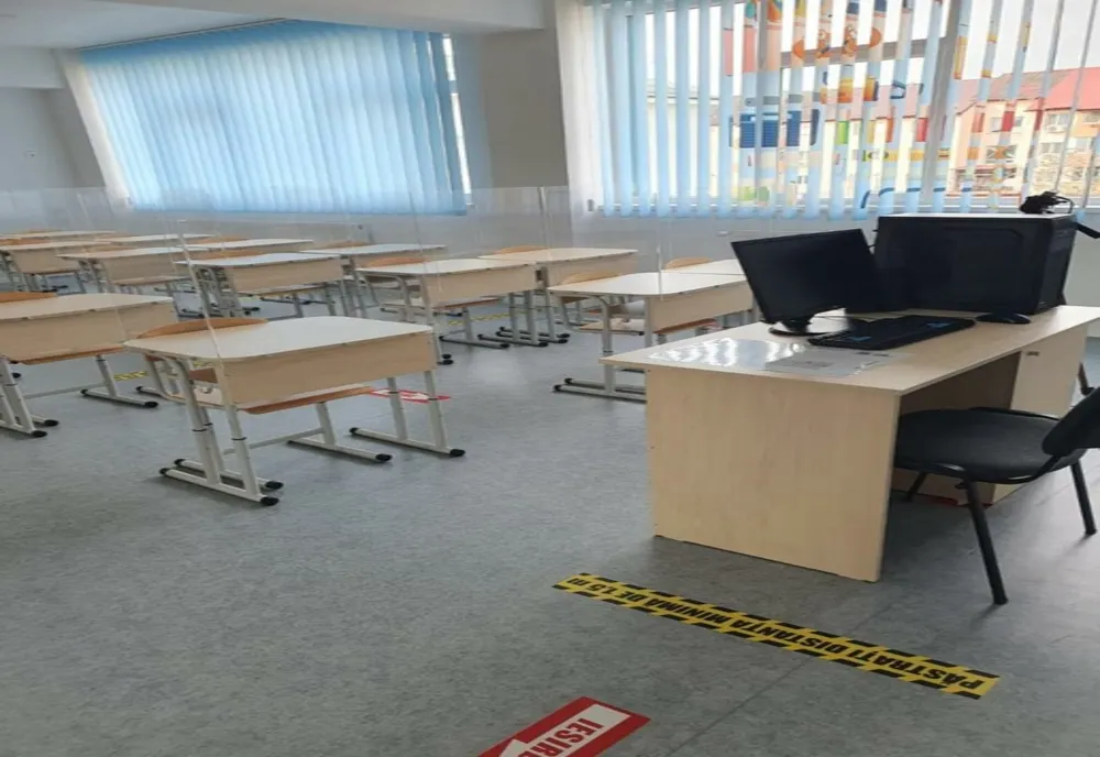 Bani pentru elevi şi copiii de grădiniță din Sfântu Gheorghe