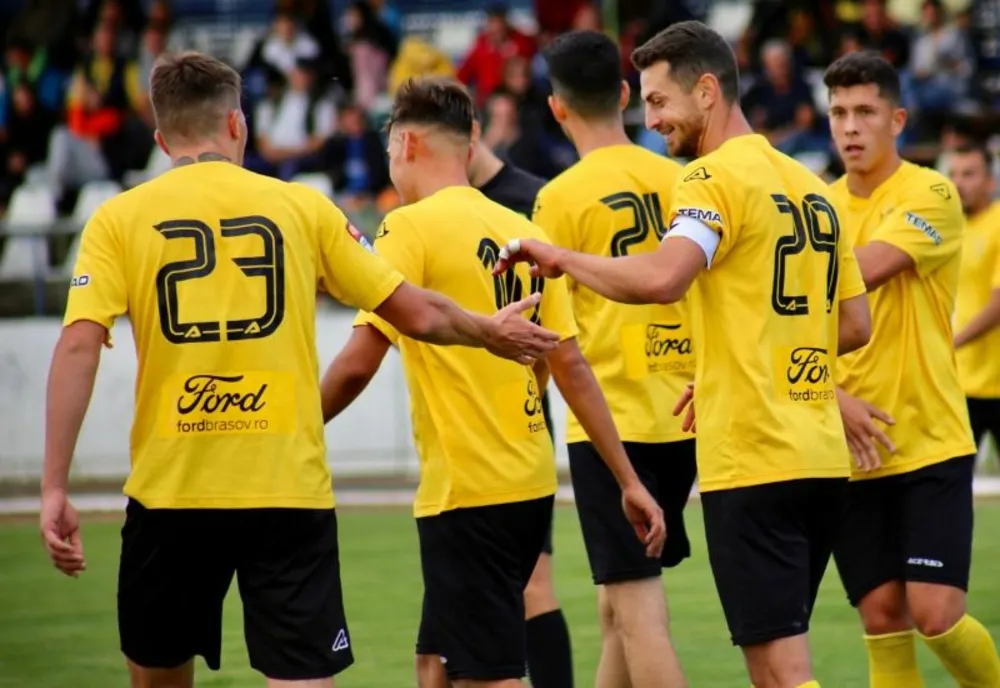 FC Brașov merge mai departe în Cupa României! Șelimbăr elimină pe SR Brașov