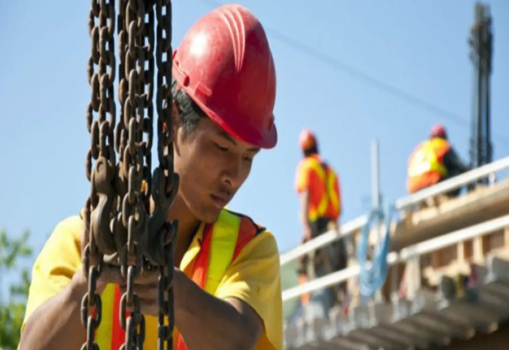 Trei apeluri de proiecte, în valoare totală de 117 milioane de euro, pentru integrarea românilor pe piaţa muncii