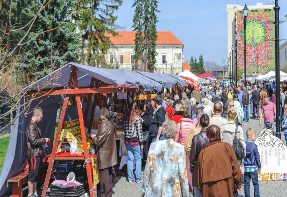 Târgul Fermierilor și Meșteșugarilor continuă și mâine, în Piața Libertății din Sfântu Gheorghe