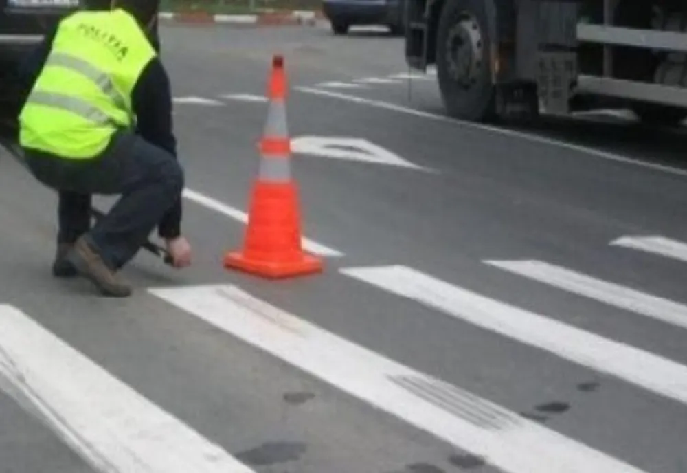 Bărbat de 67 de ani omorât de mașină pe trecerea pentru pietoni. Șoferul are 21 de ani
