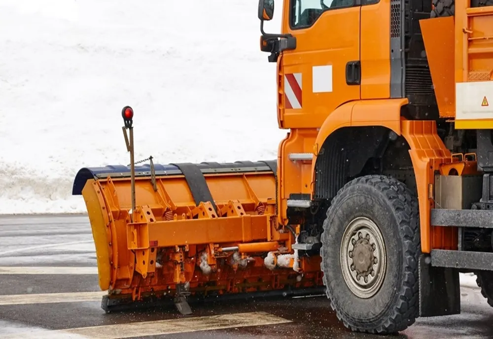 Întreţinerea drumurilor judeţene pe timpul iernii, estimată la peste 8,7 milioane de lei