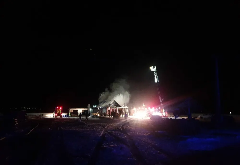 Incendiu la o fabrică de peleți din localitatea Chiriuş