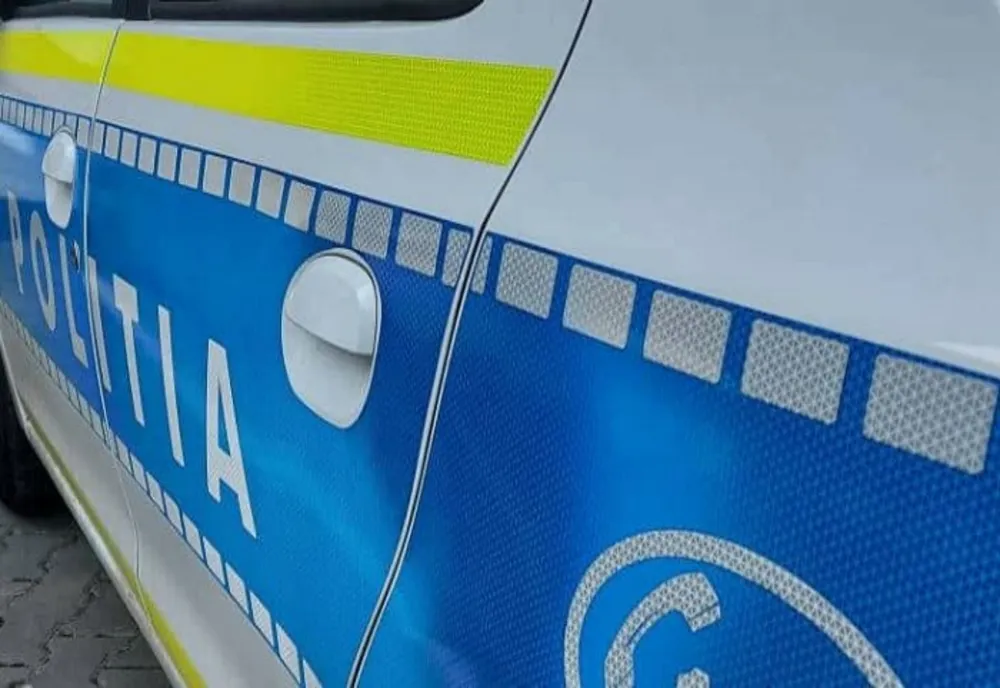 O tânără a fost legată de propriul tată cu un lanţ şi două lacăte de un dulap din casă, într-un sat din Covasna