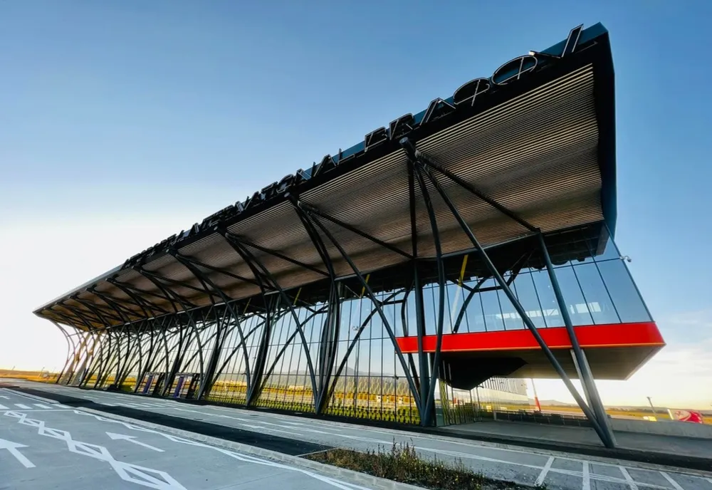 Dan Air a actualizat, în această dimineață, orarul zborurilor de pe Aeroportul Internațional Brașov-Ghimbav! Vezi programul complet din fiecare zi!
