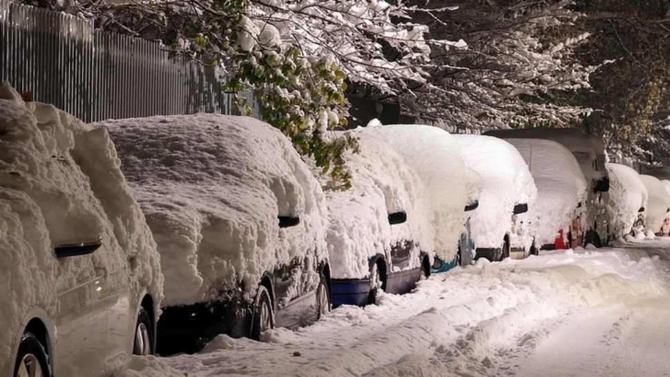 România sub zăpezi. Intervenții de urgență în 7 județe pentru salvarea persoanelor înzăpezite și refacerea rețelei electrice