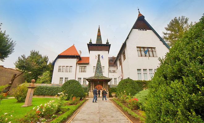 Lipsa unui proiectant blochează de peste un an reabilitarea Muzeului Naţional Secuiesc