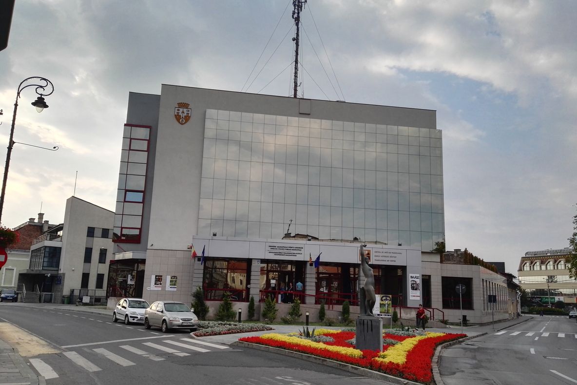 Program prelungit cu publicul la Primăria Sfântu Gheorghe