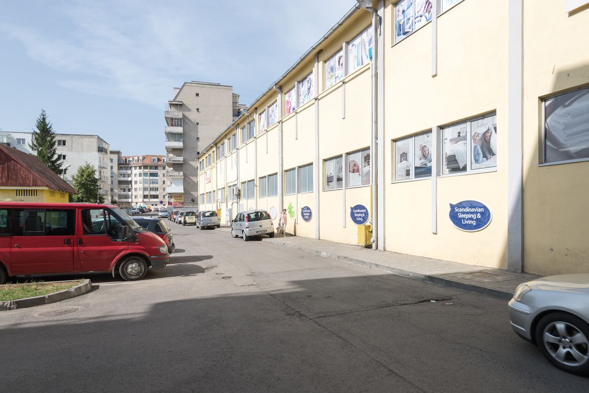 Joi intră în vigoare modificările de trafic din jurul magazinului Şugaş