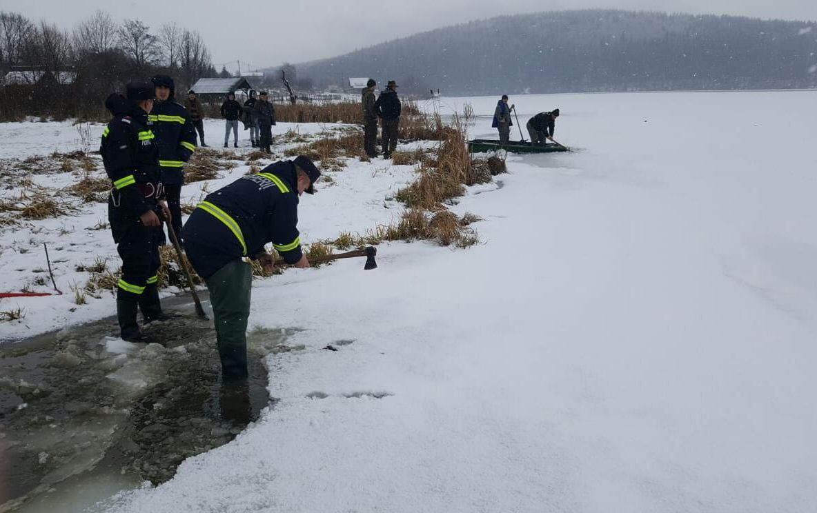 Covasna: Bărbatul dispărut luni în zona lacului Pădureni, de negăsit