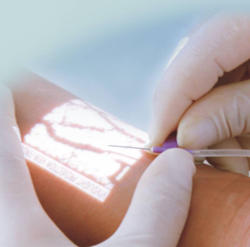 Pacienții Spitalului Județean de Urgență din Sfântu Gheorghe vor soluții pentru a nu mai fi înțepați de mai multe ori pentru o recoltare de sânge