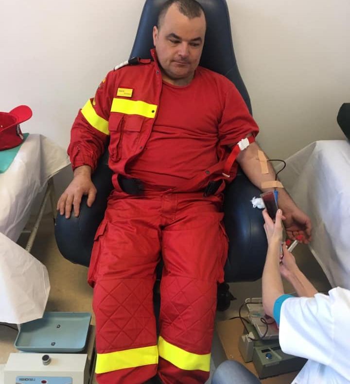 Peste 20 de salvatori întorsureni au donat sânge în cadrul campaniei „Salvează o viață! Fii erou!”