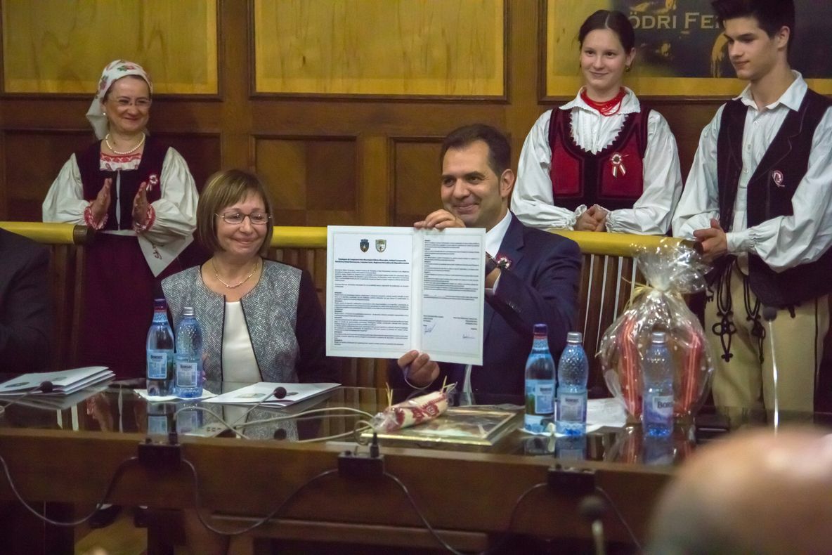 Municipiul Sfântu Gheorghe s-a înfrăţit cu localitatea Skorenovac din Serbia