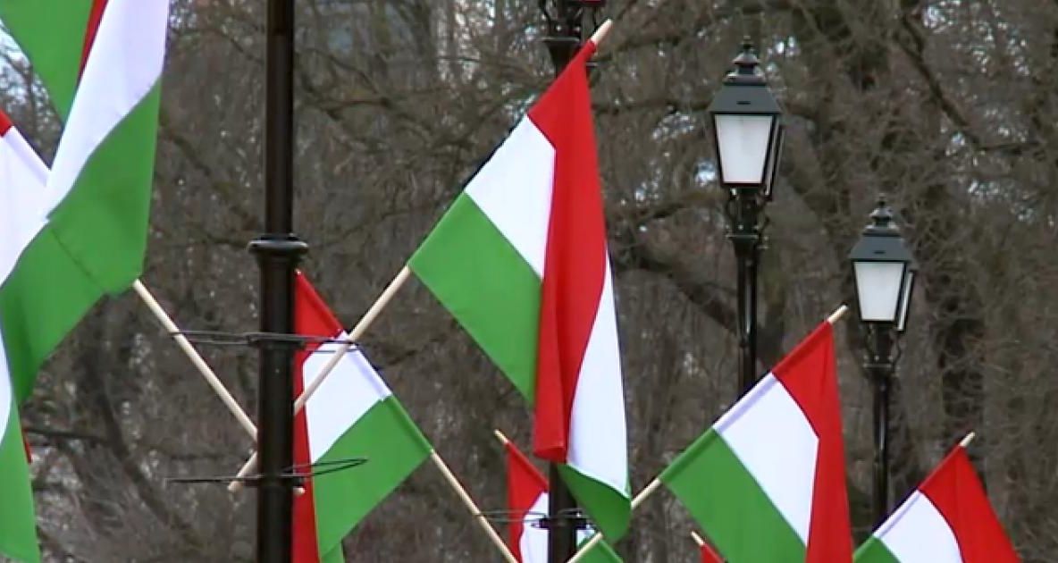 Primăria Sfântu Gheorghe amendată din nou pentru nearborarea drapelului României pe 15 martie