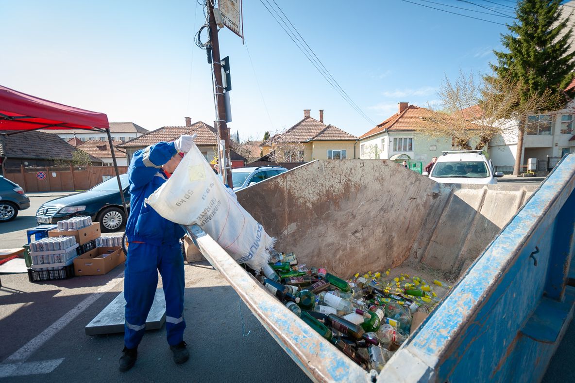 Anul acesta s-a dublat cantitatea de sticlă colectată în judeţul Covasna