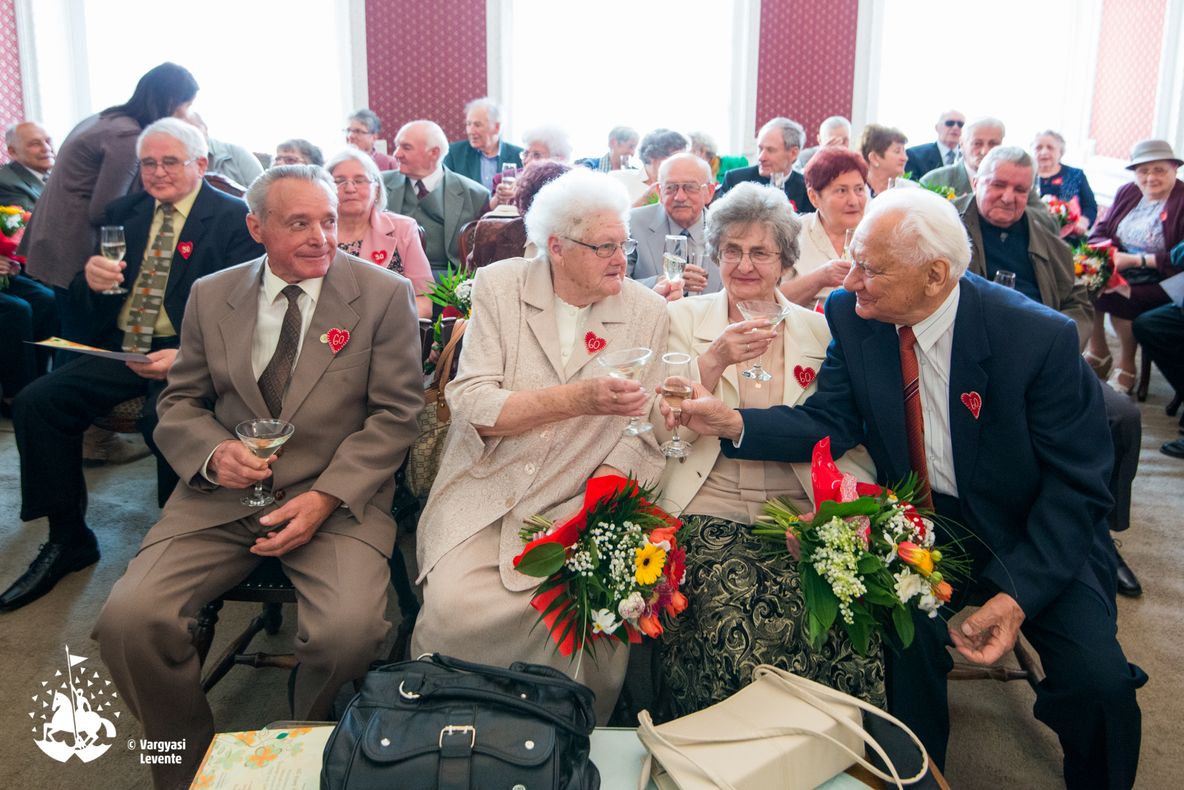 35 de cupluri de aur și diamant vor fi felicitate la Zilele Sfântu Gheorghe