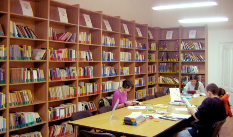 Bibliotecile din medul rural vor fi reabilitate cu fonduri de la CJ Covasna