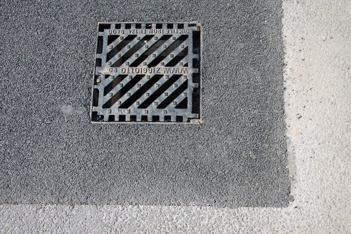 A început asfaltarea mai multor străzi din Sfântu Gheorghe