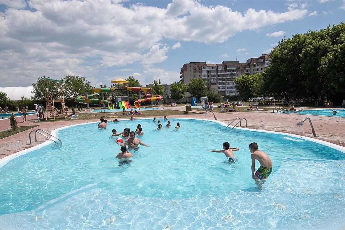 Ștrandul din Sfântu Gheorghe, închis luni