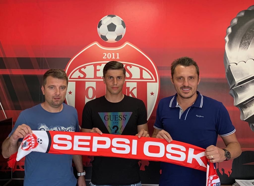 Sepsi OSK şi-a luat portar şi atacant din Liga a II-a