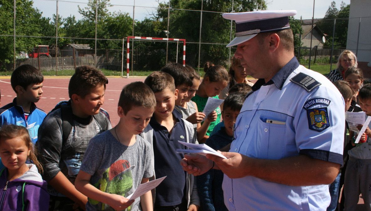 Peste 8.000 de elevi au participat la activitățile preventive ale IPJ Covasna
