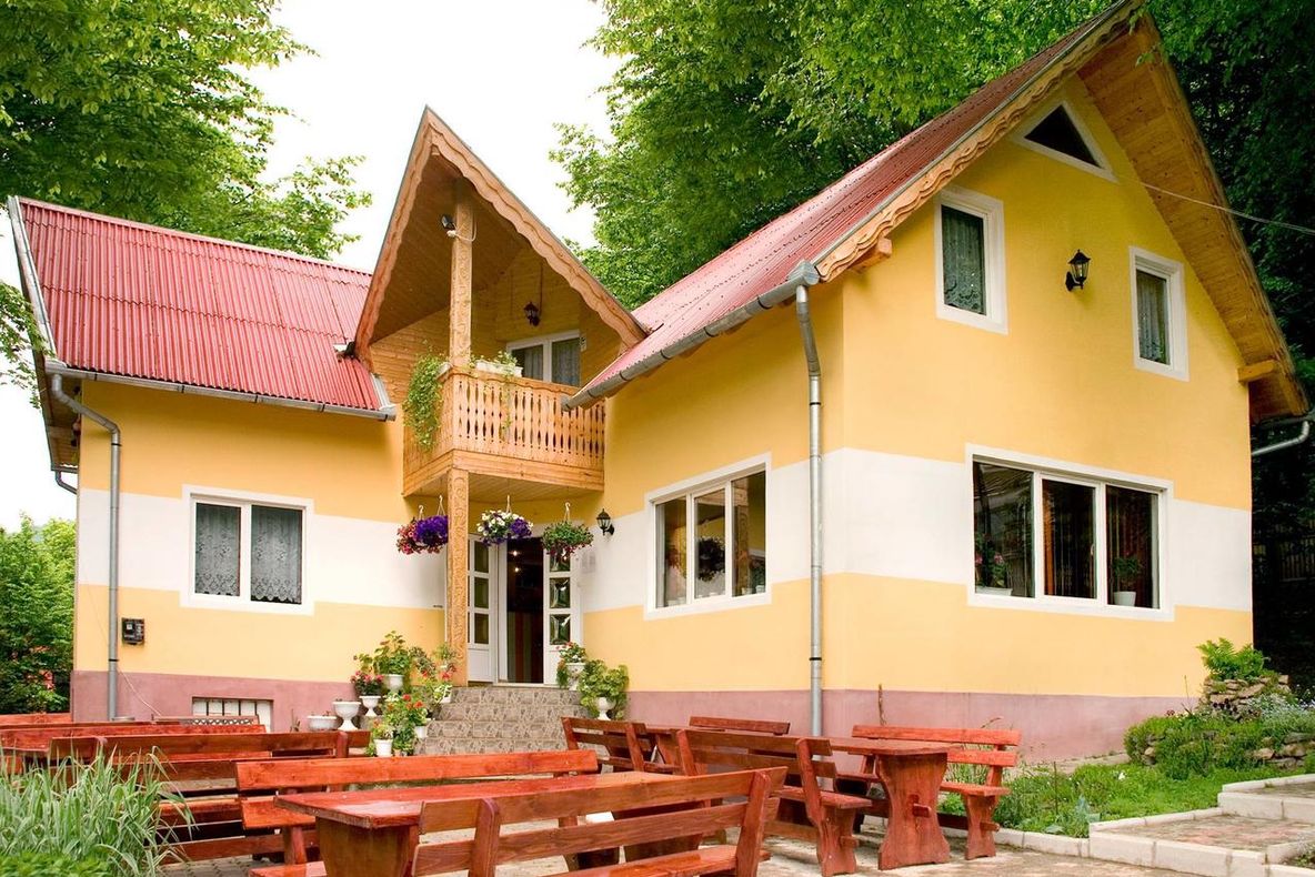 Sub 60% - gradul de ocupare în pensiunile covăsnene ANTREC în plin sezon estival