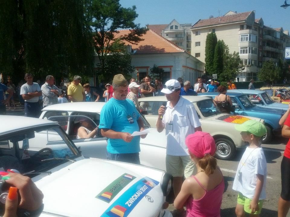 Valea Zânelor din Covasna devine în weekend Raiul trabantiștilor