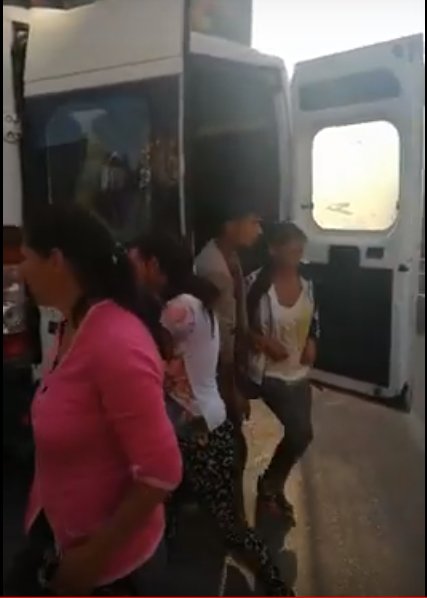 VIDEO 48 de persoane într-o dubă de marfă – captura săptămânii la IPJ Covasna