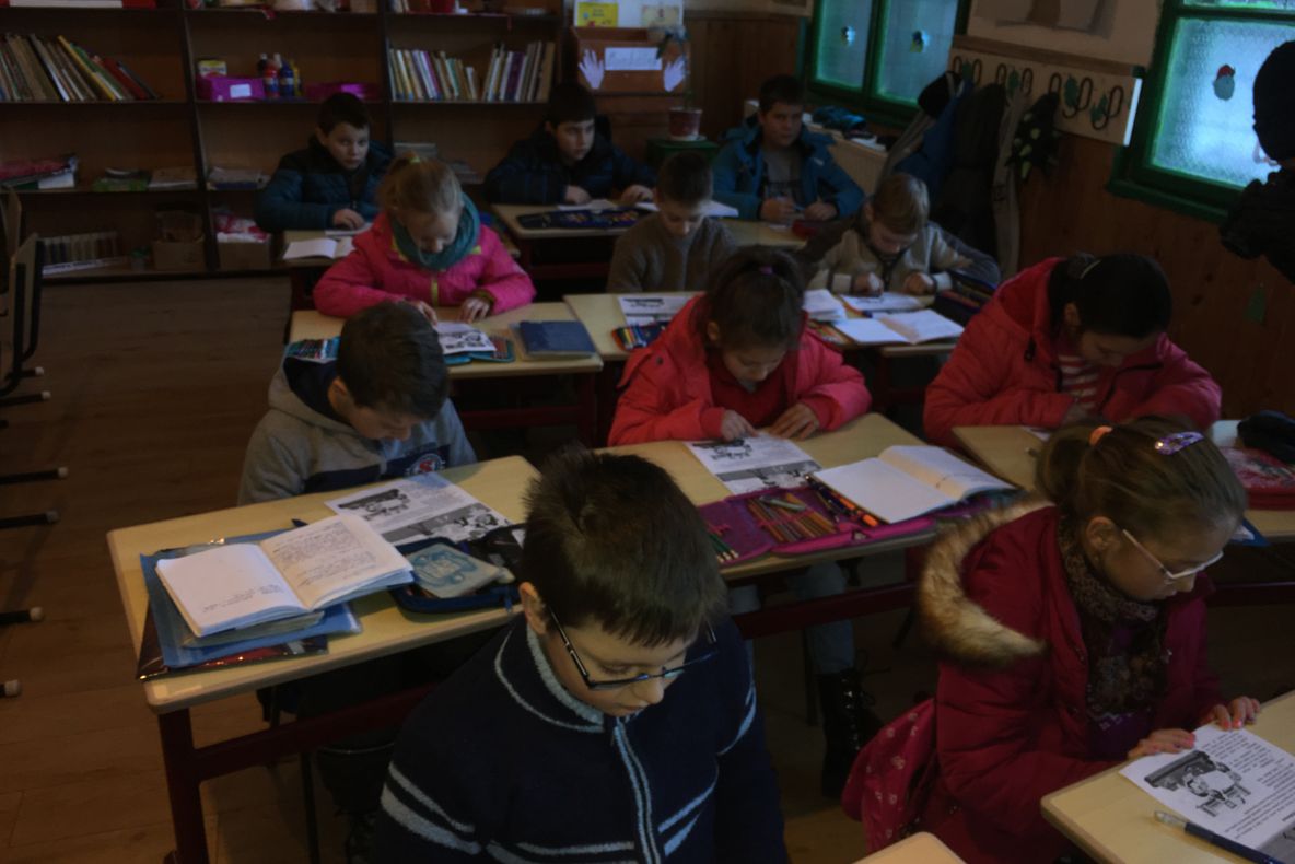 Începe construirea școlii din Comandău