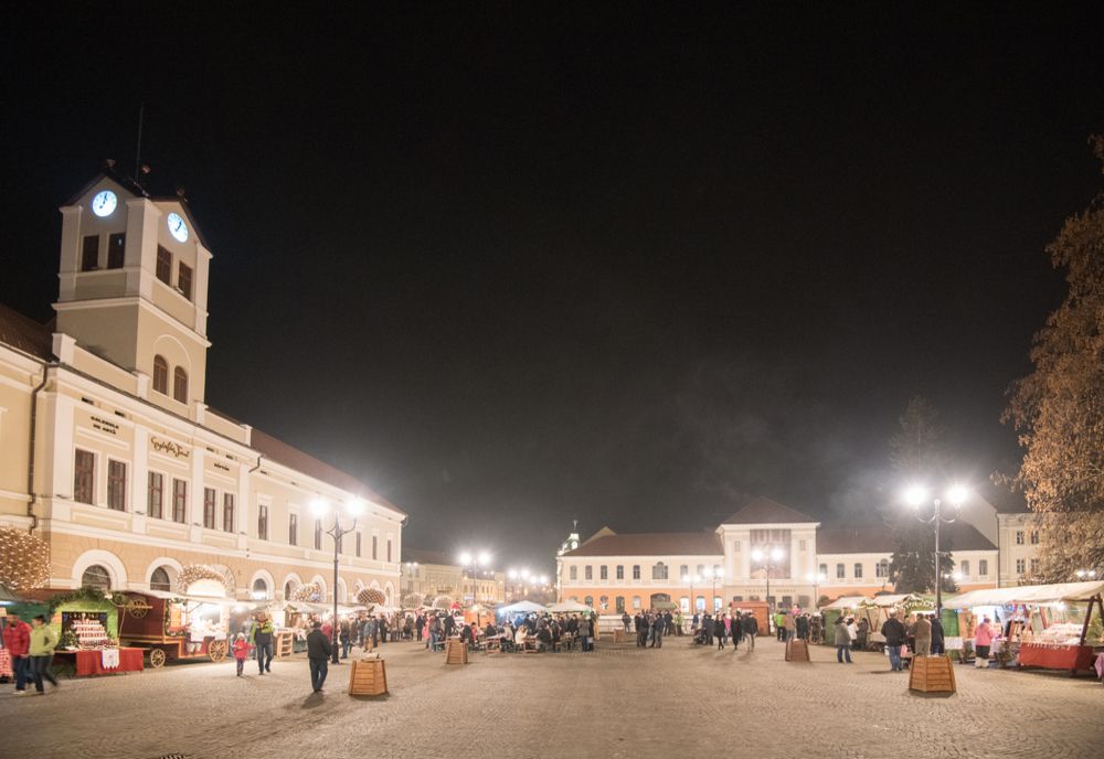 Elevii mai mici și mai mari sunt așteptați să participe la Târgul de Crăciun din Sfântu Gheorghe