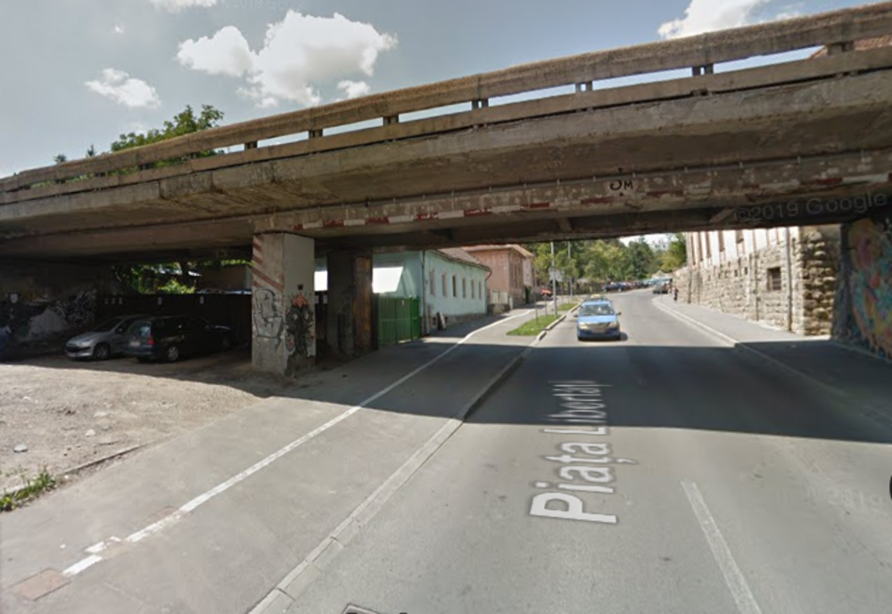 Podul de la Ferenc József va fi reabilitat. Primăria Sfântu Gheorghe va crea 11 locuri de parcare noi