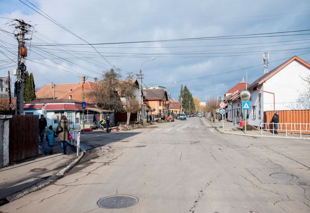 Începe montarea semafoarelor inteligente la Târgu Secuiesc