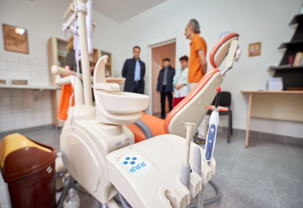 FOTO, Cabinetele stomatologice din 5 școli, renovate de Primăria Sfântu Gheorghe