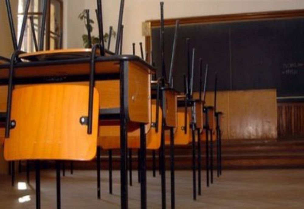 Toate şcolile din ţară, închise până după Paşte!