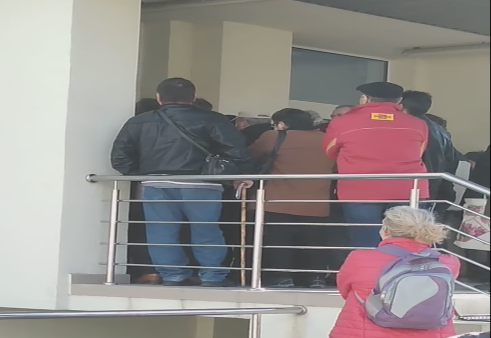 Paznic concediat de la Spitalul Judeţean Sfântu Gheorghe după ce a dat cu spray lacrimogen în pacienţi