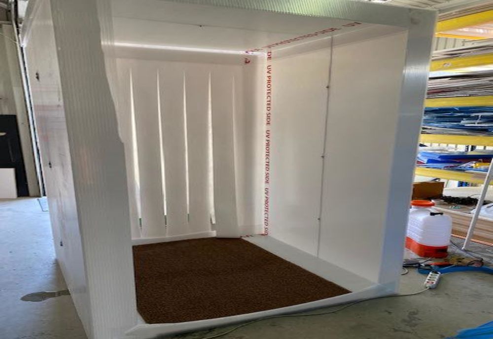 „Poartă” pentru decontaminare, realizată pentru medicii Spitalului Județean de Urgență Sfântu Gheorghe